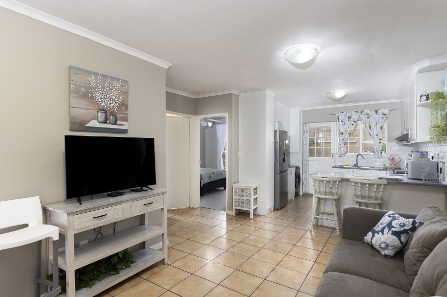 2 Bedroom Property for Sale in Guldenland Western Cape